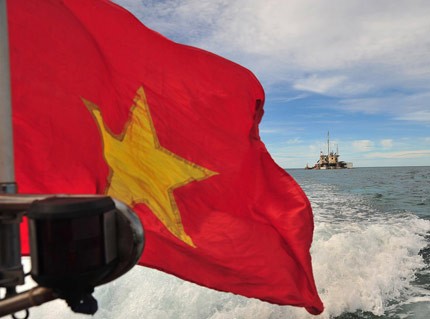 Photo exhibition on Spratly to open next Wednesday - ảnh 1